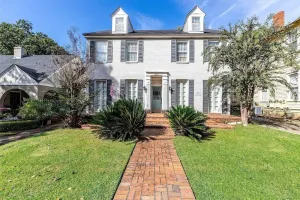 Image of The Montgomery Manor - 5 Bedroom 4 Bath with Pool and Garage