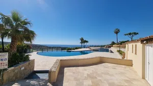 Image of House with sea view, swimming pool, garden and tennis - sleeps 4