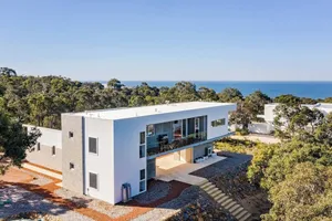 Image of Koolbardi—Bushland Retreat near Pristine Beaches