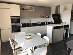 Image of Penthouse flat South-facing terrace - Welkeys