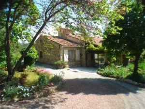 Image of Charming stone villa with pool facing south on large plot
