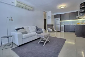 Image of Calvary Corner - Contemporary 2 Bdrm North Adelaide