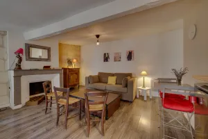 Image of Appartement proche Jardin Public