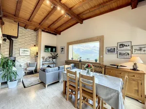 Image of Chalet 8 couchages à Combloux, Hiver à la saison, Été à la semaine - FR-1-560-32