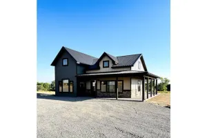 Image of Hidden Seewald Cabin on Vineyard with Hot Tub