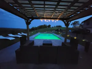 Image of Catskill Villa\/Pool with Hudson River View