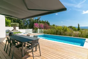 Image of ★CONTEMPORARY House Pool &Hot Tub ★ BERSY LUXURY PROPERTIES® ★ At the foot of MONT VENTOUX★
