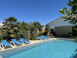 Image of Maison Individuelle, Preau Vers Piscine Privée Avec Plancha
