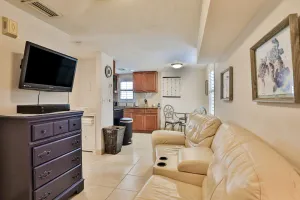 Image of Lovely beachfront apartment with beach access, patio and kitchenette