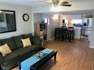 Image of Cozy Clean and Quiet 2 Bed \/ 1 Bath Home. Steps from Lake and Park!