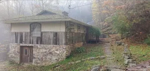 Image of PRIVATE 150FT WATERFALL RIGHT OFF DECK! Rustic, Asian inspired.