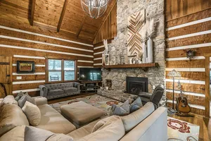 Image of In mountains Close to fun Luxury Log Cabin 21 Acres 18 min to Downtown!!!