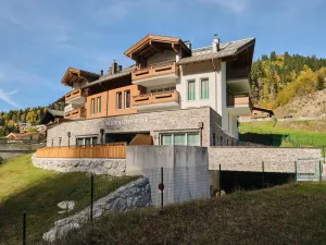 Image of Luxury property with almost a ski-in\/ski-out location