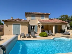 Image of Les Hauts de Provence, Villa with private swimming pool up vaucluse