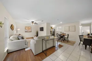 Image of Charming Coastal Retreat in Seabrook TX