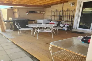 Image of Cheerful,1 bd home + pool, SCUBA equip, walk to beach