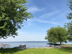 Image of Lake Winnebago Waterfront Cottage W\/Hot Tub