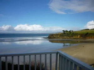 Image of Sea and sand in large screan.