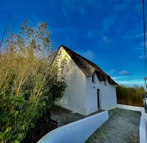 Image of Lovely loft in a pretty thatched cottage in Brière