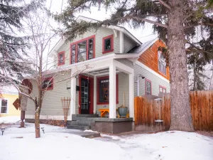 Image of Ollie's House: Cozy Home, A Walk Away from Downtown\/MSU