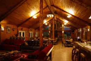 Image of Solar & Wind Powered Lodge on 160 Acres - Discount for 3+ nights