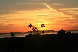 Image of Family Bungalow, walk to bch, eateries, quiet area.  Need more space add 4403165