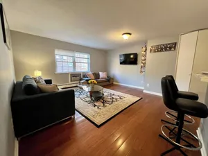 Image of Newly listed 1Bedroom Apartment close to train!