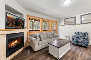 Image of Creekside Suites 16 by Estes Park Condos