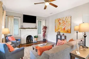 Image of Charming Midtown Apt - Hannon Hideaway Unit C
