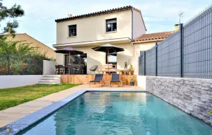 Image of 3 bedroom amazing home in Montfavet