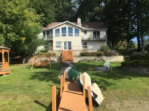 Image of Lakeside House in Adirondacks near Lake George