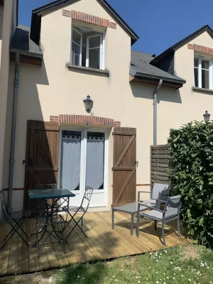 Image of Charming, quiet duplex cottage with terrace\/garden