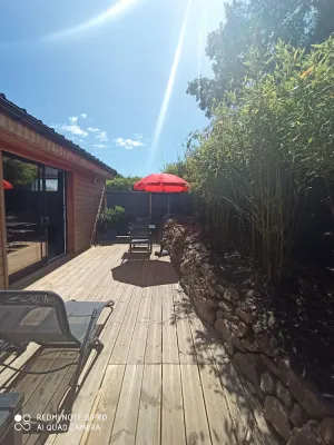 Image of STUDIO 2 PERS. 25 m2 with terrace not overlooked, near beaches, port and village.