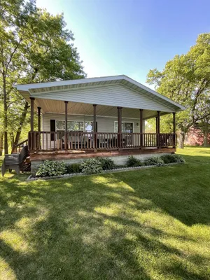 Image of Lakefront Living on Buchanan Lake