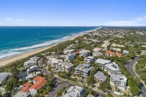 Image of Relax in stylish comfort, Sunshine Beach
