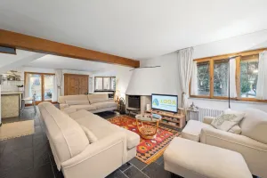Image of Beautiful 6-room detached house, spacious living room with direct access to the