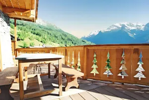 Image of Chalet confortable à Sainte-Foy-Tarentaise avec vue sur la montagne