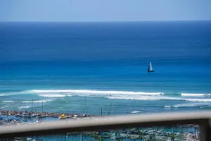 Image of 29th floor studio with two full size beds