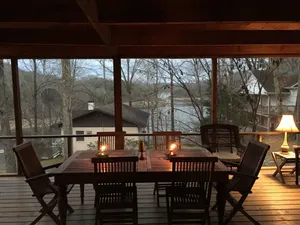 Image of Ultimate Getaway Lake Cumberland, Great Location, easy access to water