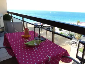 Image of The sandy beach and the sea at your feet