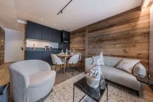 Image of Courchevel 1850 - Appt rénové 4 pers - Centre & skis aux pieds - FR-1-631-185