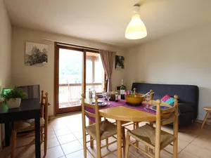 Image of 3-room apartment, sleeps 7, near slopes with parking - La Salle-les-Alpes