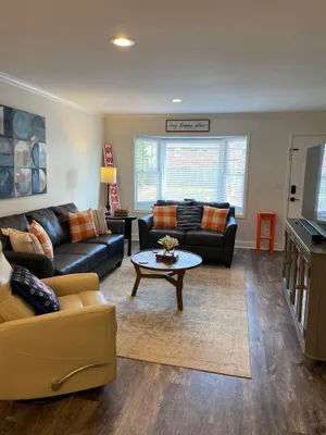 Image of Adorable & recently renovated condo within walking distance to downtown Clemson.