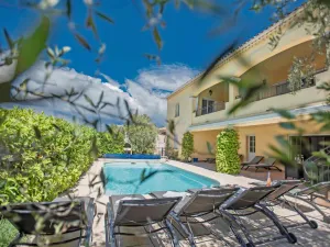 Image of Beautiful villa with airco and heated pool