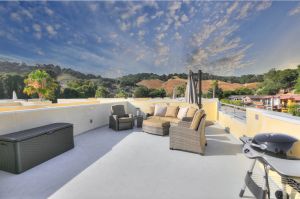 Image of Avila Breeze condo downtown Avila Beach 2 min to beach