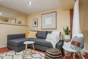 Image of #StayInMyDistrict Woodlawn Eclectic -Walk to Dekum