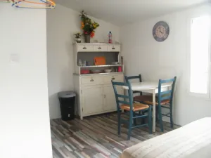 Image of Fully equipped air-conditioned studio