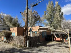 Image of Cozy, peaceful home in quiet neighborhood. Permit #03015