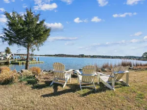 Image of Short drive to Downtown Cambridge | Private Dock | Guest House | Pool | Hot Tub