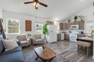 Image of Charming, Quiet & Private Apt in Great Location w\/ Wi-Fi & Laundry